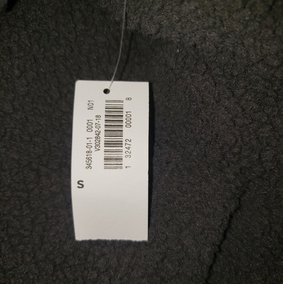 Old Navy  Fleece Jacket in grey and pink - Picture 5 of 7